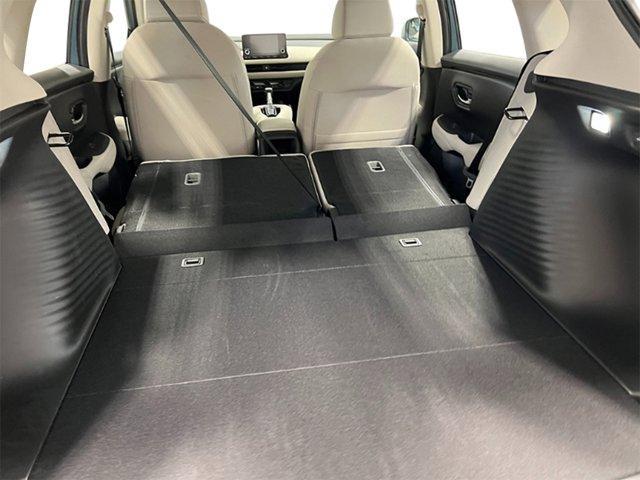 Photo of 2025 Platinum White Honda HR-V