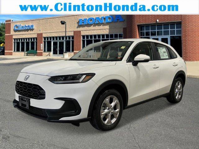 Photo of 2025 Platinum White Honda HR-V