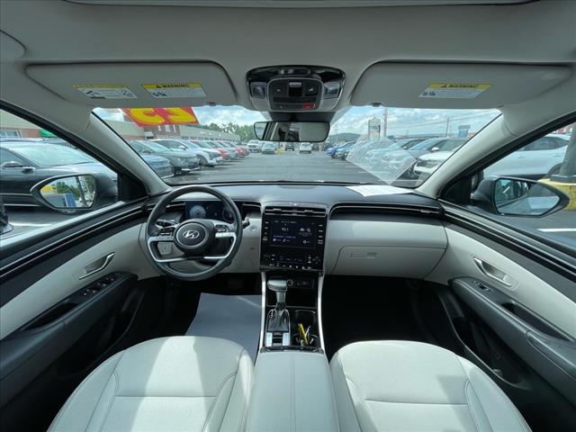 Photo of 2023 Shimmering Silver Hyundai TUCSON
