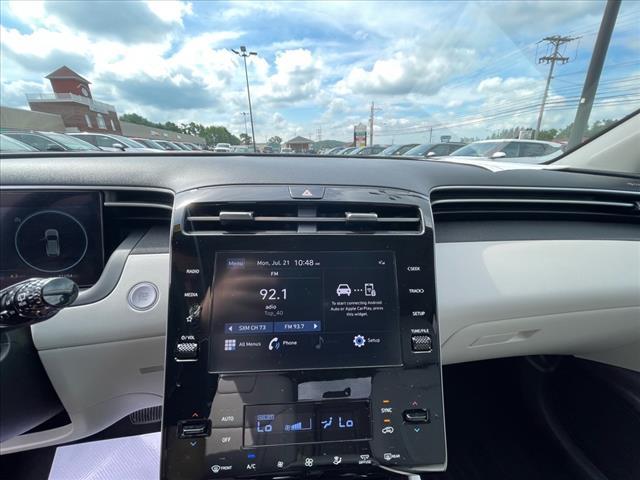 Photo of 2023 Shimmering Silver Hyundai TUCSON