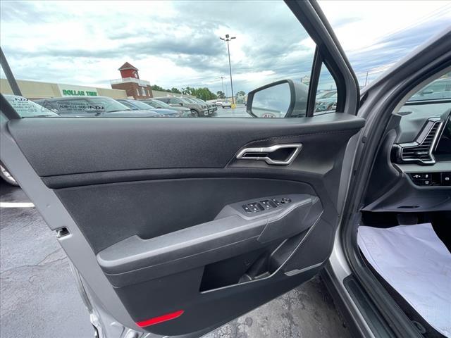 Photo of 2023 Steel Gray Kia Sportage Hybrid