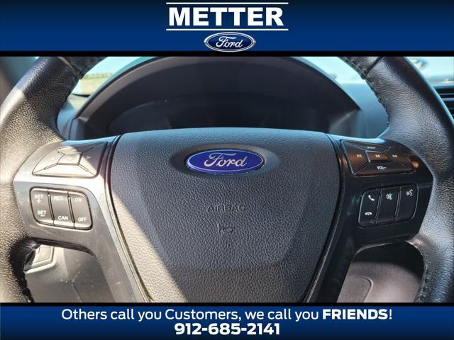 Photo of 2016 Ingot Silver Ford Explorer