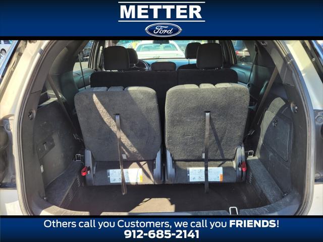 Photo of 2016 Ingot Silver Ford Explorer