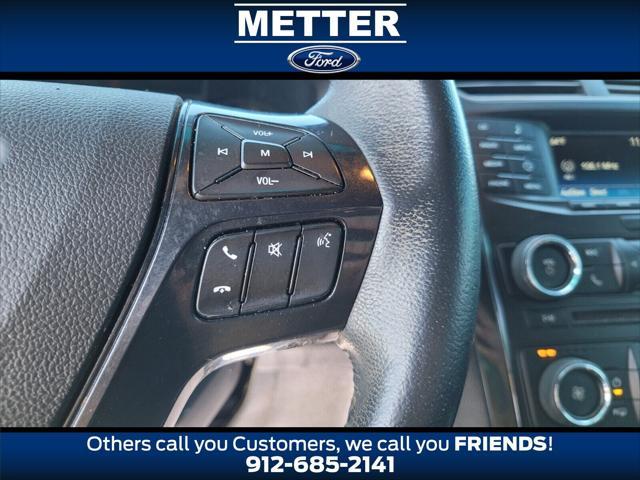 Photo of 2016 Ingot Silver Ford Explorer