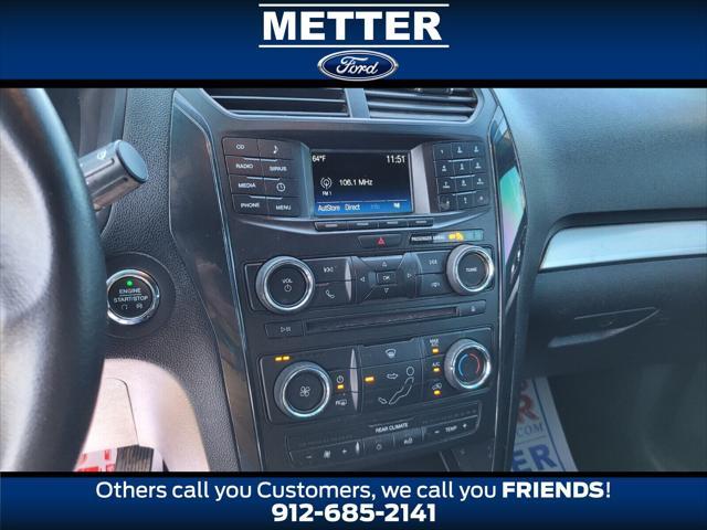 Photo of 2016 Ingot Silver Ford Explorer