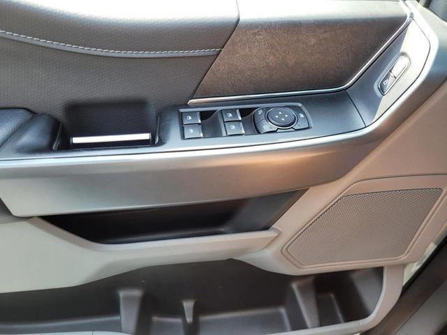 Photo of 2024 Oxford White Ford F-150