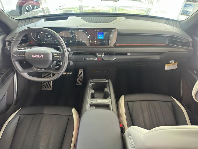 Photo of 2026 Wolf Gray/Ebony Black Roof Kia EV9