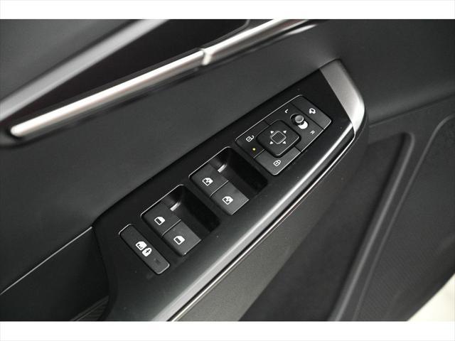Photo of 2025 Runway Red Kia EV6