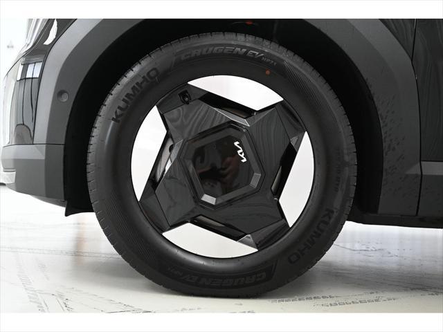 Photo of 2026 Ebony Black Kia EV9