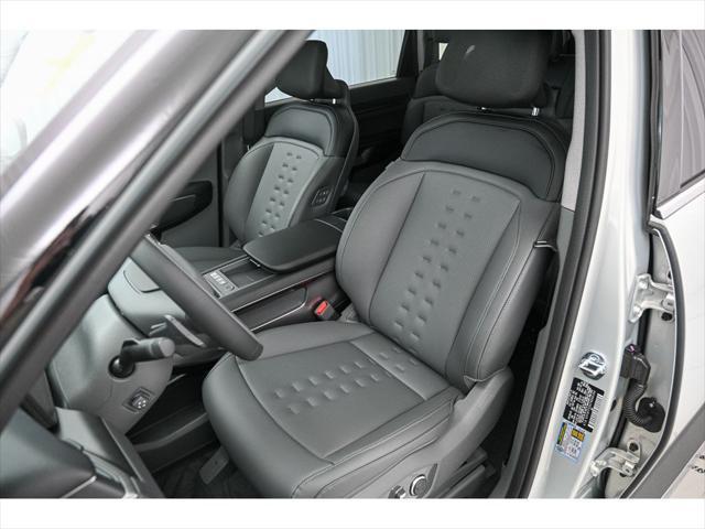 Photo of 2026 Ivory Silver Kia EV9