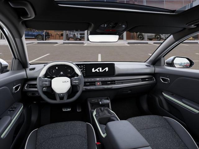 Photo of 2025 Snow White Pearl Kia K4