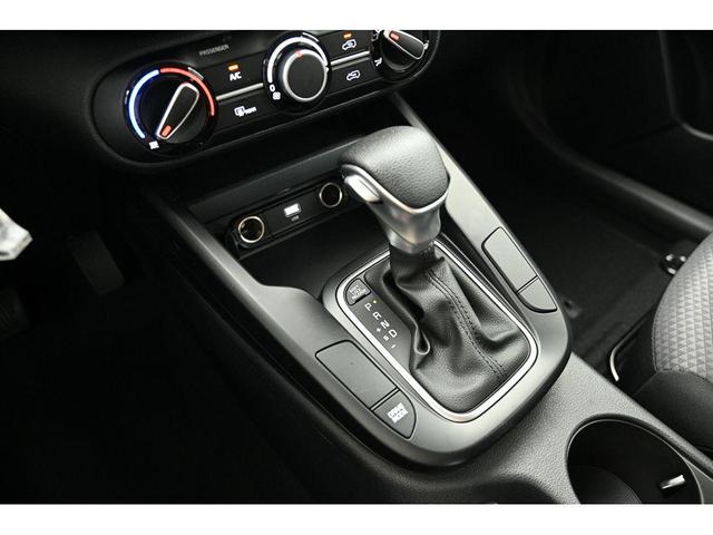 Photo of 2025 Snow White Pearl Kia Soul