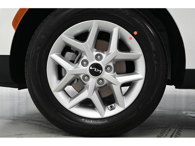 Photo of 2025 Snow White Pearl Kia Soul