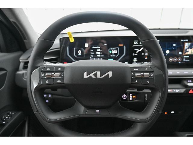 Photo of 2026 Glacial White Pearl Kia EV9