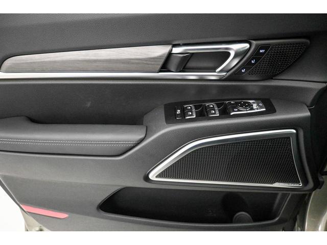 Photo of 2025 Dark Moss Kia Telluride