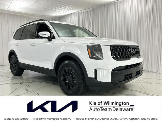 Photo of 2025 Glacial White Pearl Kia Telluride