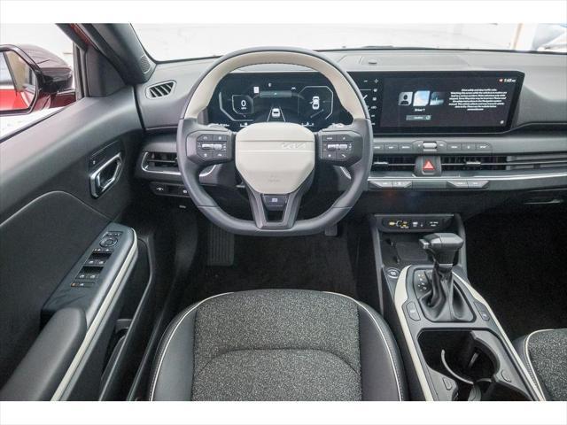 Photo of 2025 Currant Red Kia K4