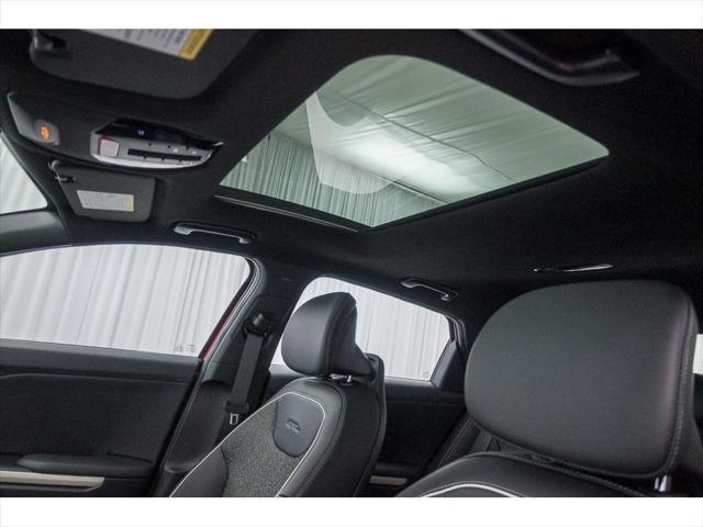 Photo of 2025 Currant Red Kia K4