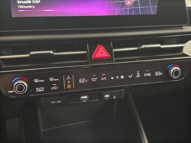 Photo of 2025 Aurora Black Pearl Kia Niro EV