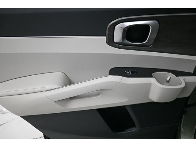 Photo of 2025 Jungle Green Kia Sorento