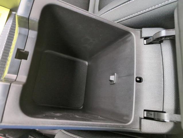 Photo of 2025 Silver Zynith Jeep Grand Cherokee