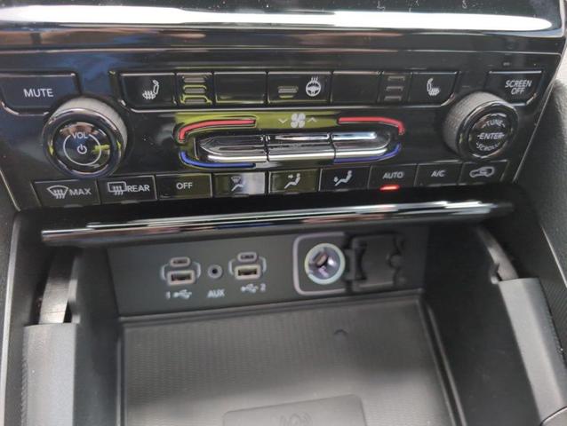Photo of 2025 Silver Zynith Jeep Grand Cherokee