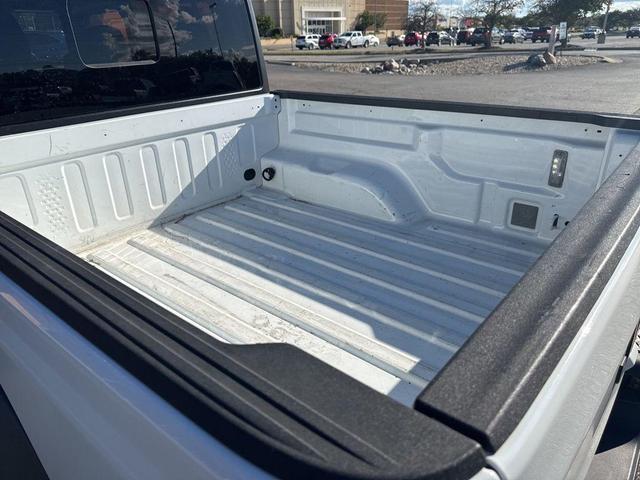 Photo of 2023 Bright White Clearcoat Jeep Gladiator