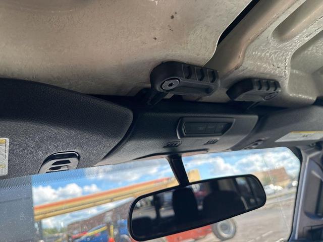 Photo of 2023 Bright White Clearcoat Jeep Gladiator