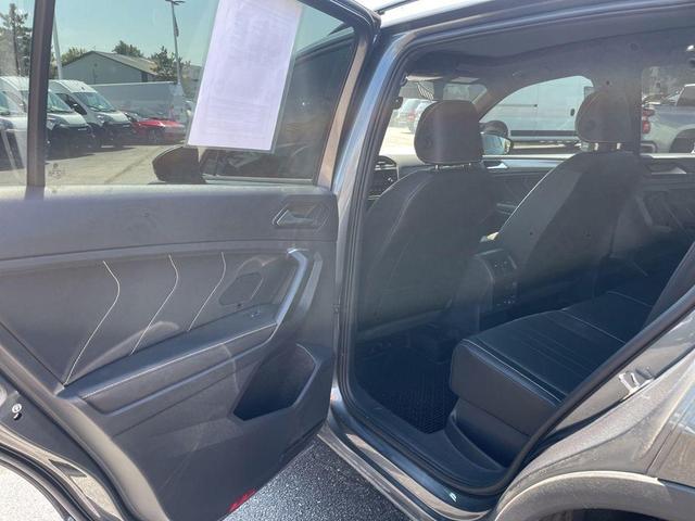 Photo of 2024 Platinum Gray Metallic Volkswagen Tiguan