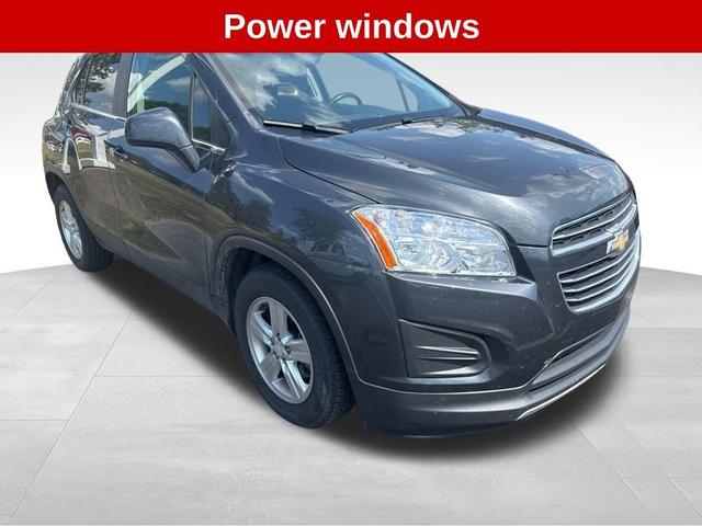 Photo of 2016 Cyber Gray Metallic Chevrolet Trax
