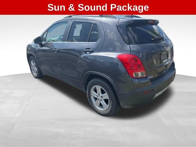Photo of 2016 Cyber Gray Metallic Chevrolet Trax