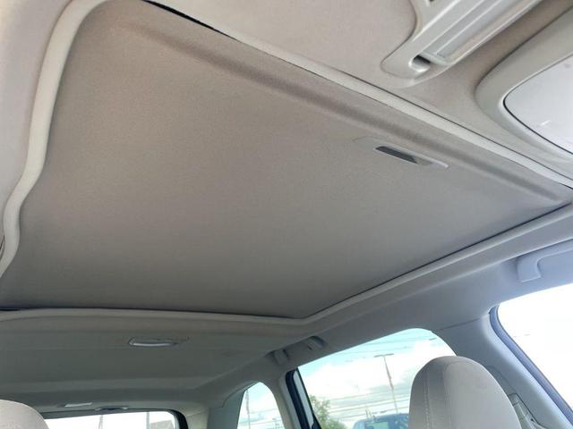 Photo of 2024 Crystal White Pearl Subaru Forester