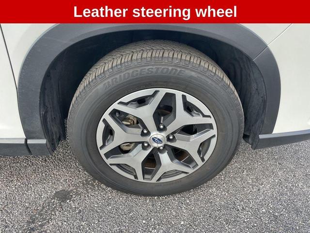 Photo of 2024 Crystal White Pearl Subaru Forester