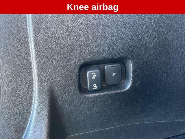 Photo of 2024 Black Metallic Ford Edge