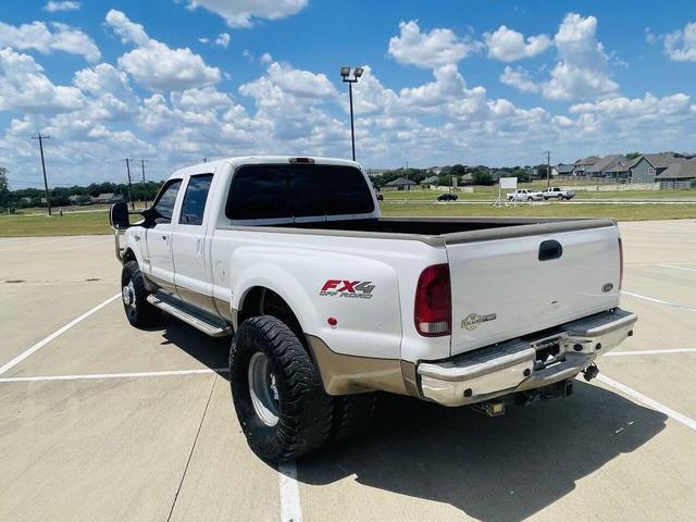 Photo of 2005 Oxford White Clearcoat Ford F-350