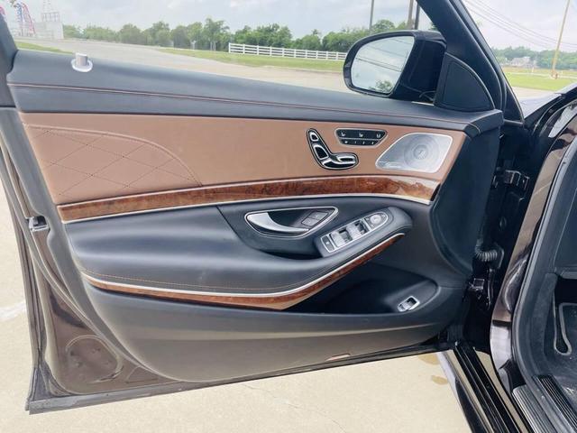 Photo of 2015 Black Mercedes-Benz S-Class