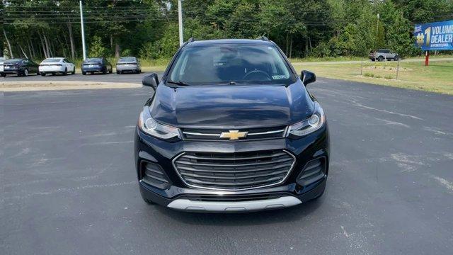 Photo of 2017 Mosaic Black Metallic Chevrolet Trax