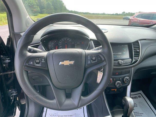 Photo of 2017 Mosaic Black Metallic Chevrolet Trax