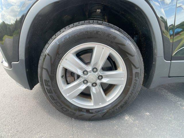 Photo of 2017 Mosaic Black Metallic Chevrolet Trax