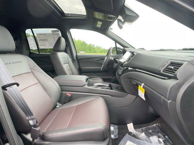 Photo of 2025 Crystal Black Pearl Honda Ridgeline