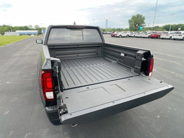 Photo of 2025 Crystal Black Pearl Honda Ridgeline