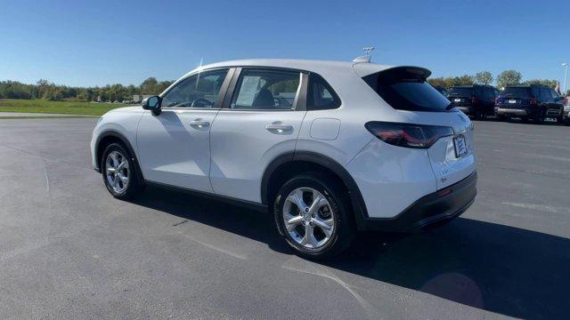 Photo of 2023 White Honda HR-V