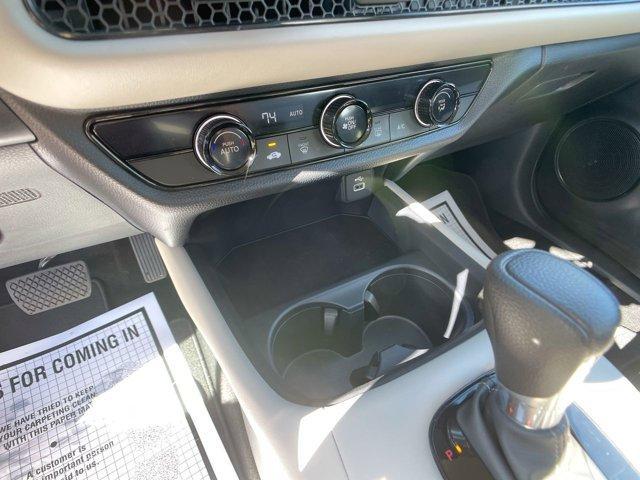Photo of 2023 White Honda HR-V