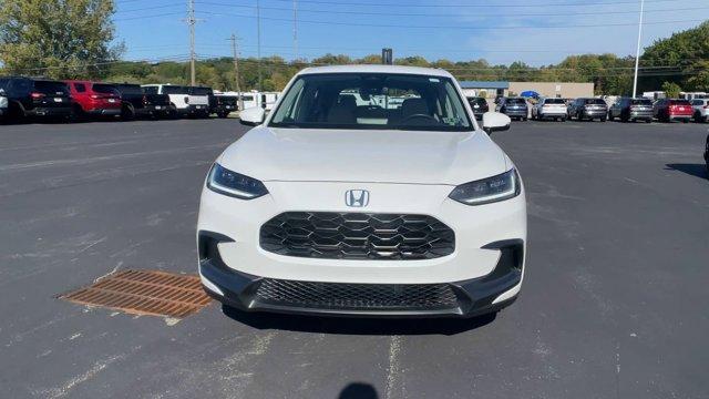 Photo of 2023 White Honda HR-V