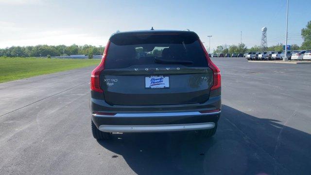 Photo of 2022 Savile Gray Metallic Volvo XC90