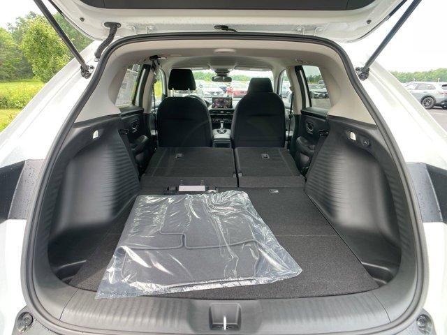 Photo of 2026 Platinum White Pearl Honda HR-V