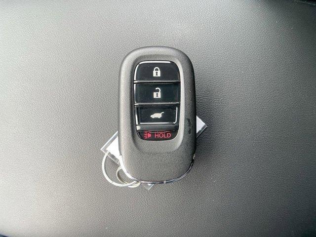 Photo of 2026 Platinum White Pearl Honda HR-V