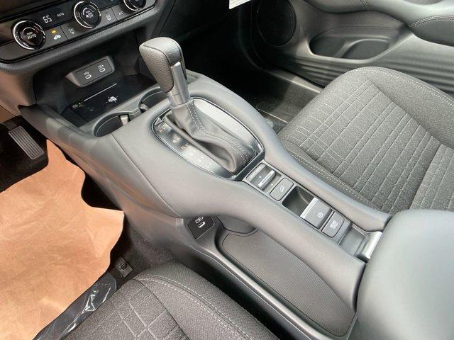 Photo of 2026 Platinum White Pearl Honda HR-V