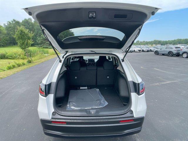 Photo of 2026 Platinum White Pearl Honda HR-V