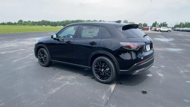 Photo of 2026 Crystal Black Pearl Honda HR-V
